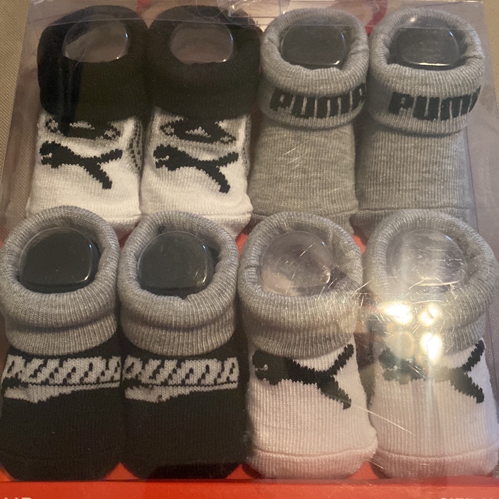 Infant booties - Picture 3 of 3